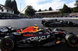 极速赛车世界-F1比利时站 与佩雷兹的撞车，汉密尔顿应该受罚吗？