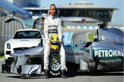 极速赛车世界-刘易斯·汉密尔顿透露了梦想中的梅赛德斯工作交换，同时透露了最喜欢的F1赛车